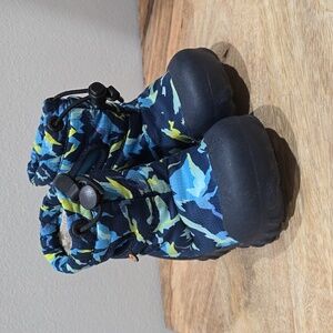 BOGS Bmoc Toddler boys boots size 6